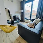 Hotel Ladeuze 2*