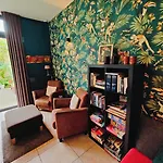 Hotel Ladeuze 2*