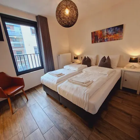 Ladeuze Hotel Löwen