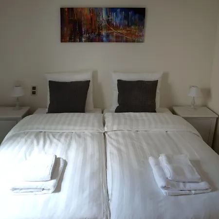 Ladeuze Hotel Loviano