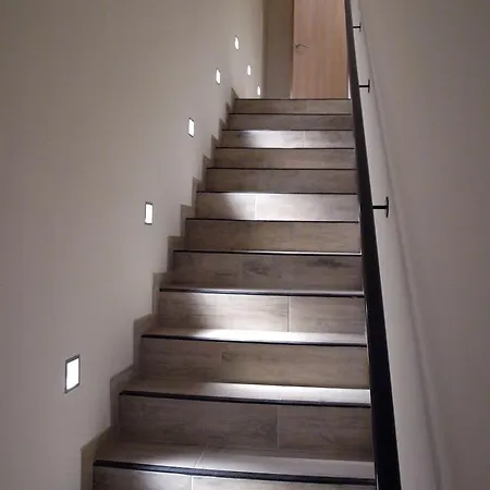 Ladeuze 3* Löwen